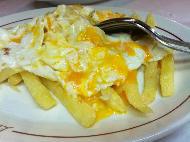 Huevos estrellados Casa Lucio